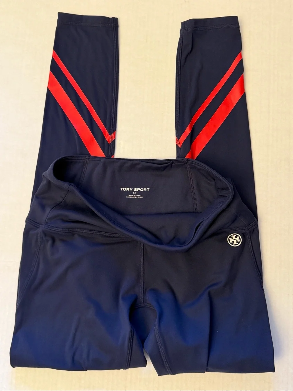 Tory Burch Sport Navy Leggings with Red Chevron Stripes Sz-S. E8